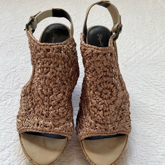 Elizabeth and James Shoes - Elizabeth and James Tan Crochet Wedges, Size 9.5